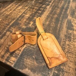 Louis Vuitton Tan Luggage Tags/Bag Charm & Poinet Handle Keeper